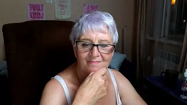 Chat XXX en directo de Sandra_Snowflake