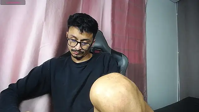 Amir_guy_のライブXXXチャット
