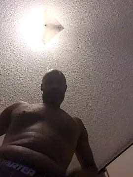 Bulgemaster001 XXX чат на живо