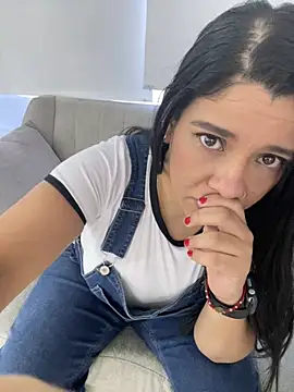 Mariana_c1 Adlı Modelin Canlı XXX Sohbeti