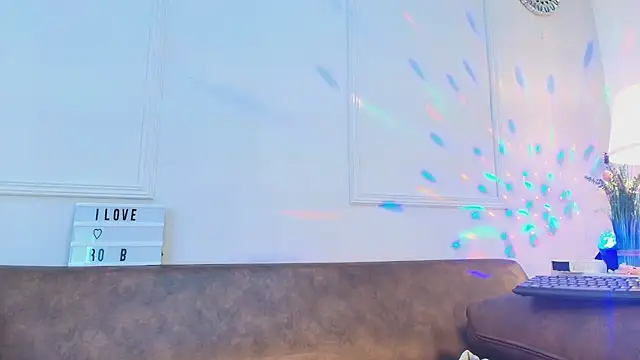 kittyblooms XXX чат на живо