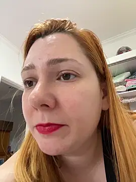 Patriciamoura69 XXX чат на живо