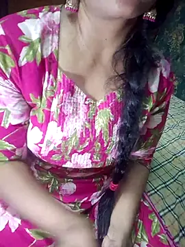 צ'אט XXX בשידור חי של Shalini_telugu09