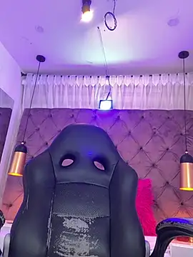Sussan__ Chat XXX in diretta