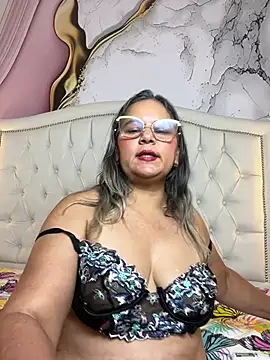 Lucy_Milf_474's Live XXX Chat