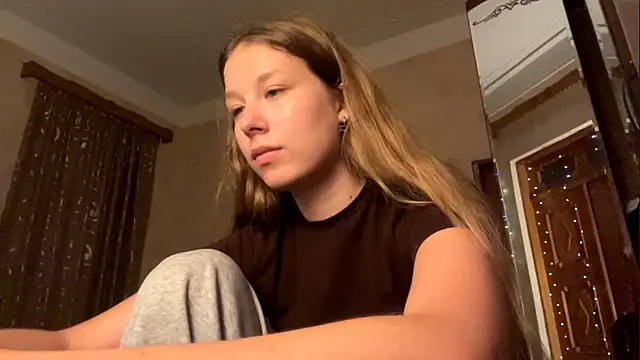 Chat +18 de TarenOgilvie ao vivo