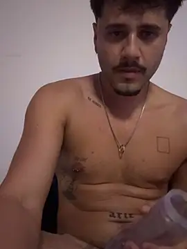 guzzfit – Naživo XXX chat