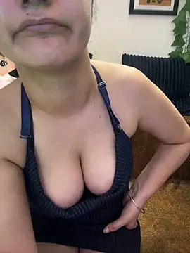 Maahhii's Live XXX Chat