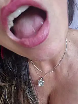 marilyn_love6969 Adlı Modelin Canlı XXX Sohbeti