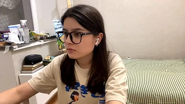 SaintMari live XXX chat