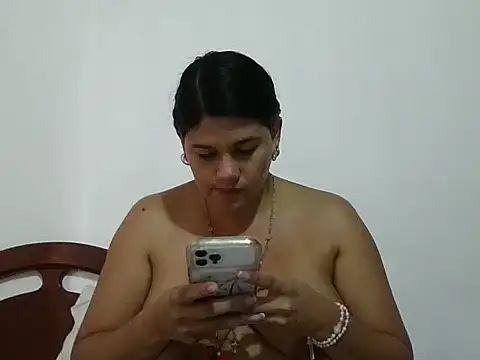 PAOLA_ANGEL_TERRENAL live XXX chat