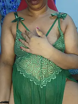 عرض كام Malluivaniya