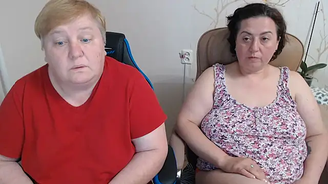 Chat +18 de Lindy-Jeanie ao vivo