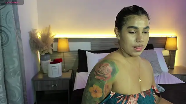 ZarahFoxx Live XXX-chat