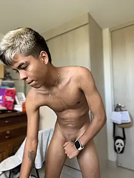 Chat XXX Live MaxiWildd