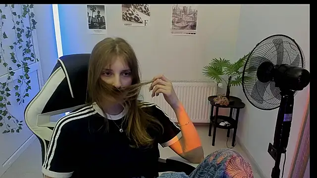 Star_Nellie Chat XXX live