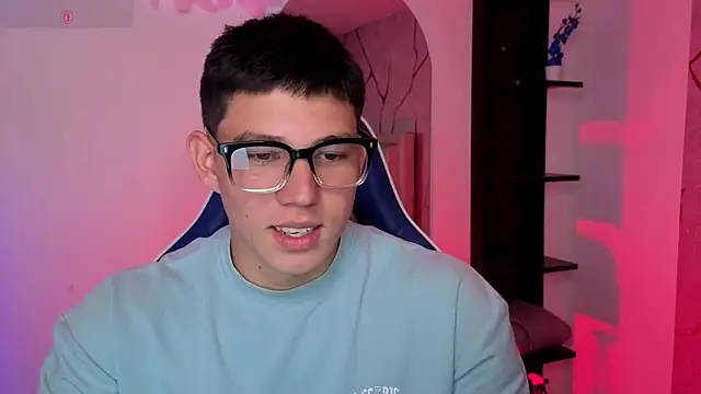 JamesCr_ XXX чат на живо