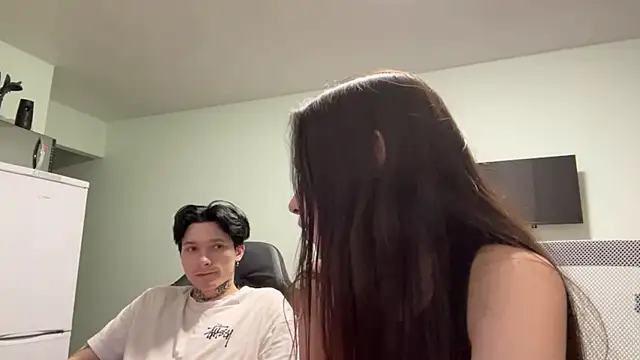 Frenchtamer 即時 XXX 聊天