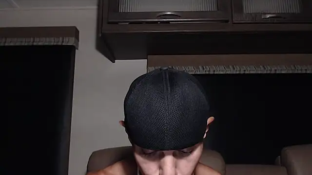 ThickD2C XXX чат на живо
