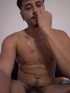 Chat XXX ao vivo de guzzfit
