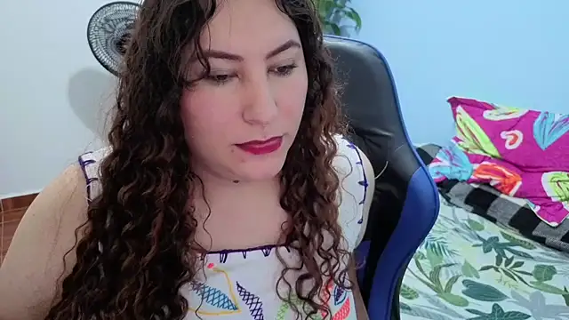 Živý XXX chat JANNAH_MARTINEZ