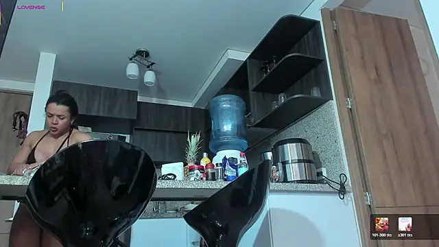 Czat XXX na żywo – Bessie32