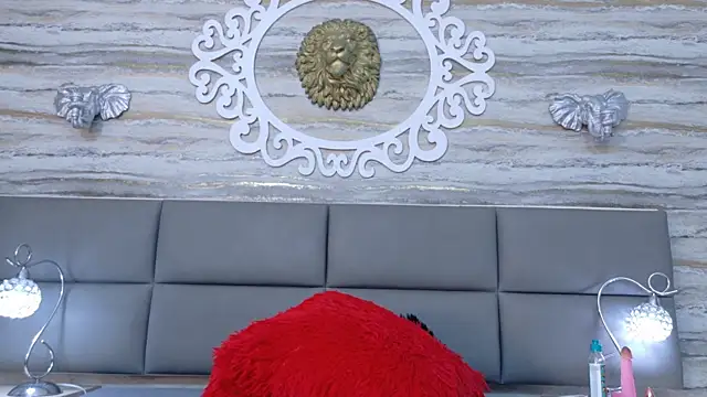 coralrouss' Live XXX Chat