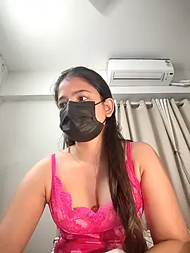 Živý XXX chat QueenBebe99