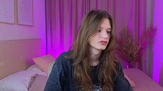 l1l2th Webcam show