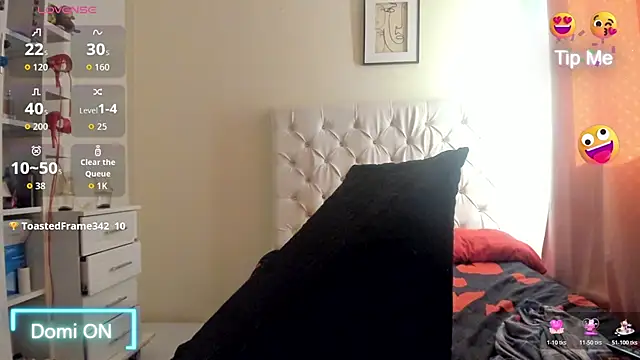 MelaniSaez Chat XXX live