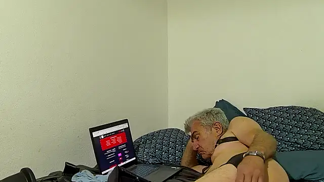 adepravertotal Adlı Modelin Canlı XXX Sohbeti