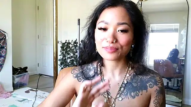 Chat +18 de maciixbby ao vivo