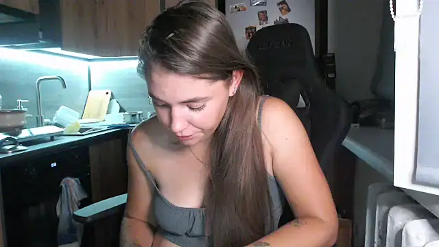 Chat +18 de delightful_sofi ao vivo