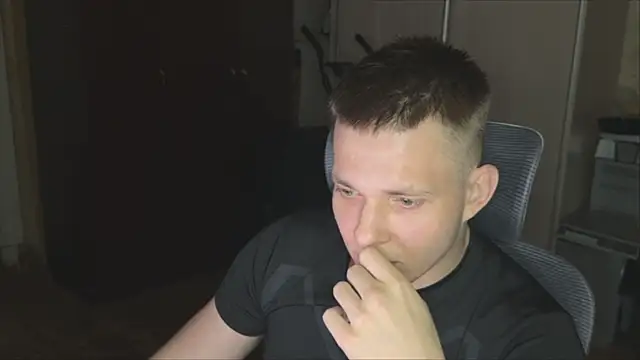Nikclak's Live XXX Chat