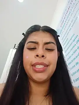 Chat +18 de SOFIA-11_ ao vivo