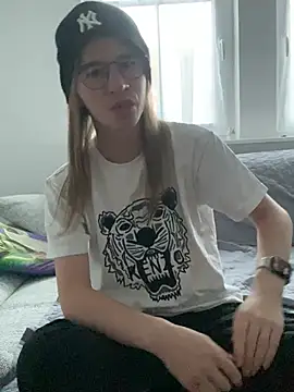 YoungSebi's Live XXX Chat