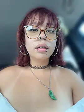 Czat XXX na żywo – moan4mona