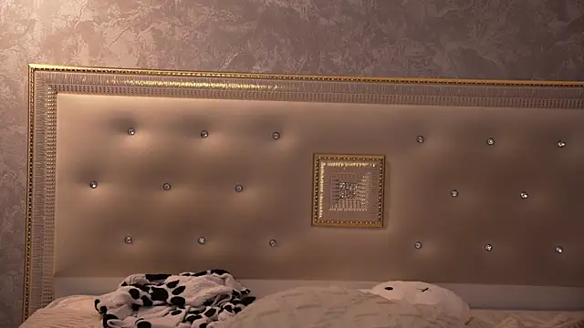 Mine_DopaMine – Live XXX-chat
