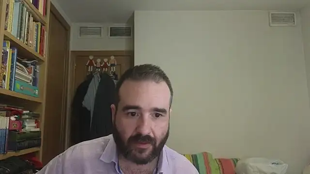 Chat +18 de curiosillo83 ao vivo
