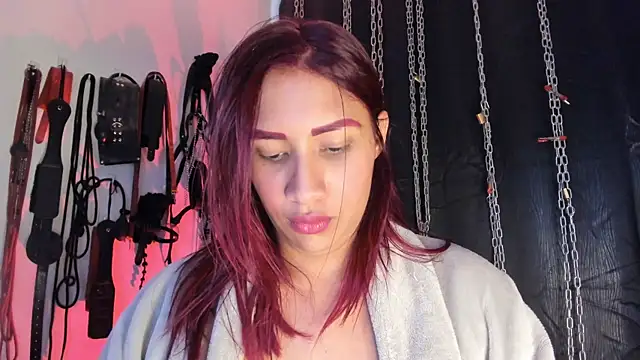 charrlotte_quinn's Live XXX Chat