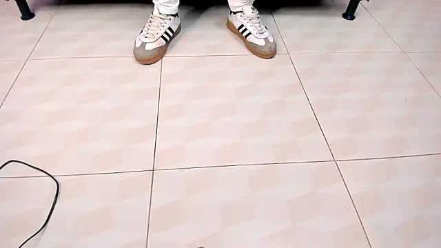 MarckThompsonn XXX чат на живо
