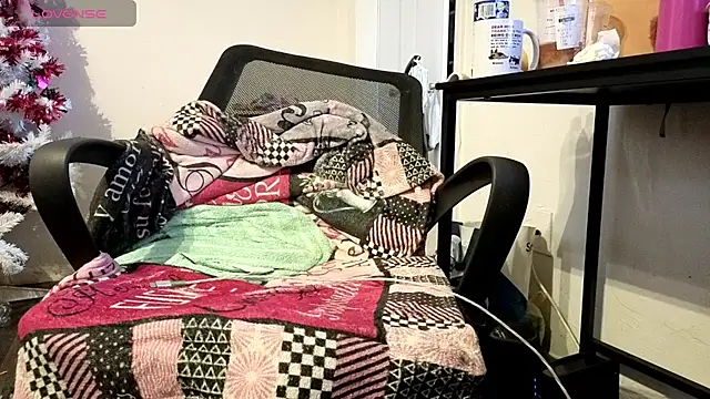 MrAndMrsCrook's Live XXX Chat
