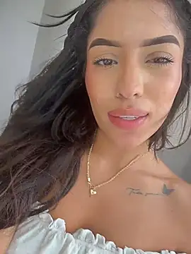 MystiqueXXX's Live XXX Chat
