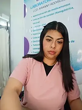 Chat +18 de SOFIA-11_ ao vivo
