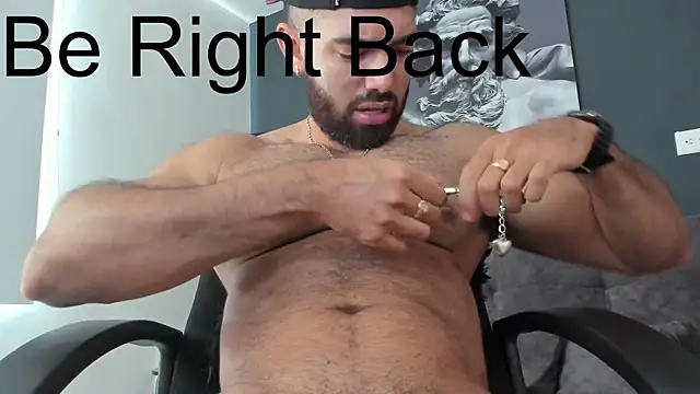 XXX chat uživo modela simonleon27