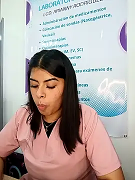 Chat XXX en directo de SOFIA-11_