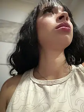Sasha-firee Obrolan Langsung XXX