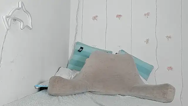 YoungSophie Adlı Modelin Canlı XXX Sohbeti