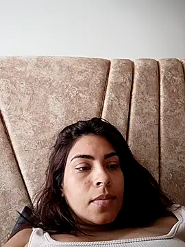 Ivanna2 Adlı Modelin Canlı XXX Sohbeti