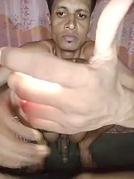 Priankaboudi 即時 XXX 聊天